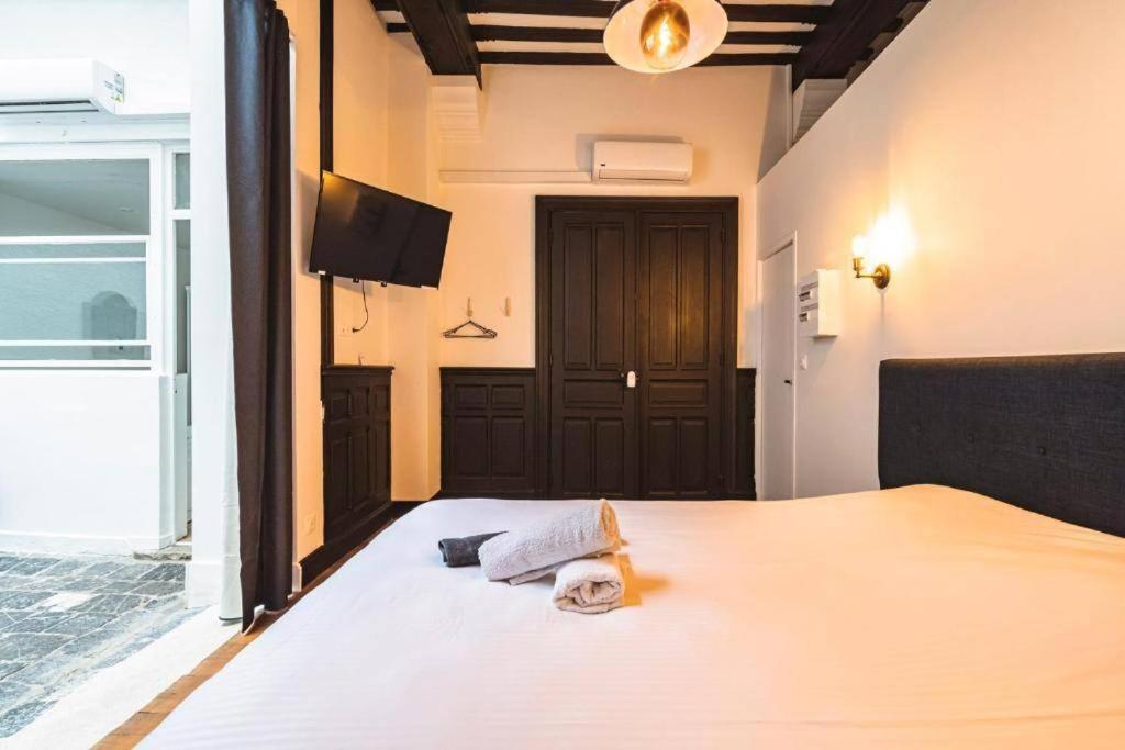 Steam, Baignoire Balneo Et Clim Apartment Reims Exterior photo